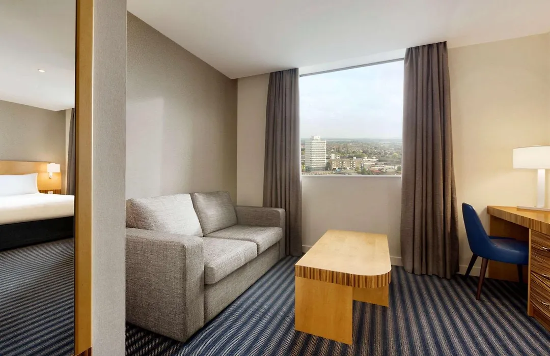 Ramada Hotel & Suites By Wyndham Coventry-1