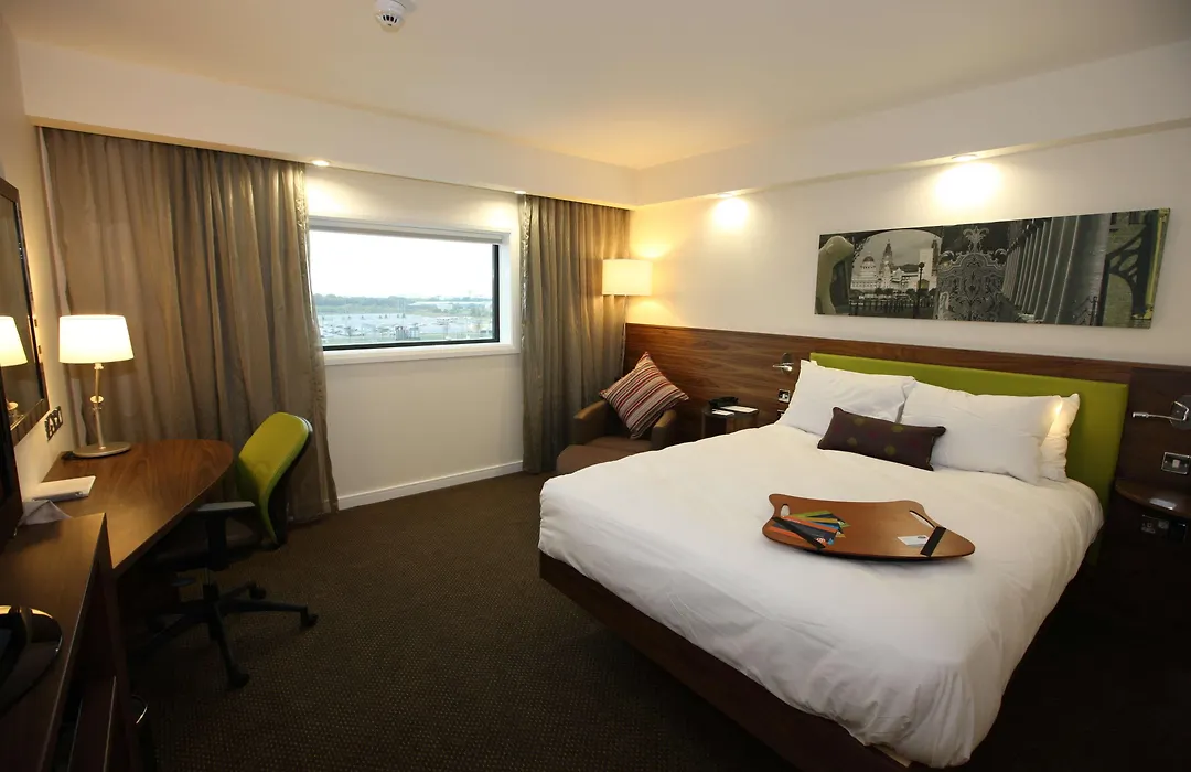 Hampton By Hilton Liverpool John Lennon Airport-1