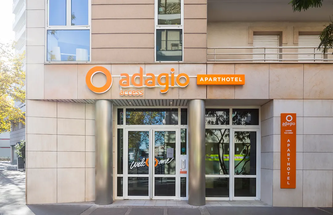 Aparthotel Adagio Access La Défense - Place Charras-1