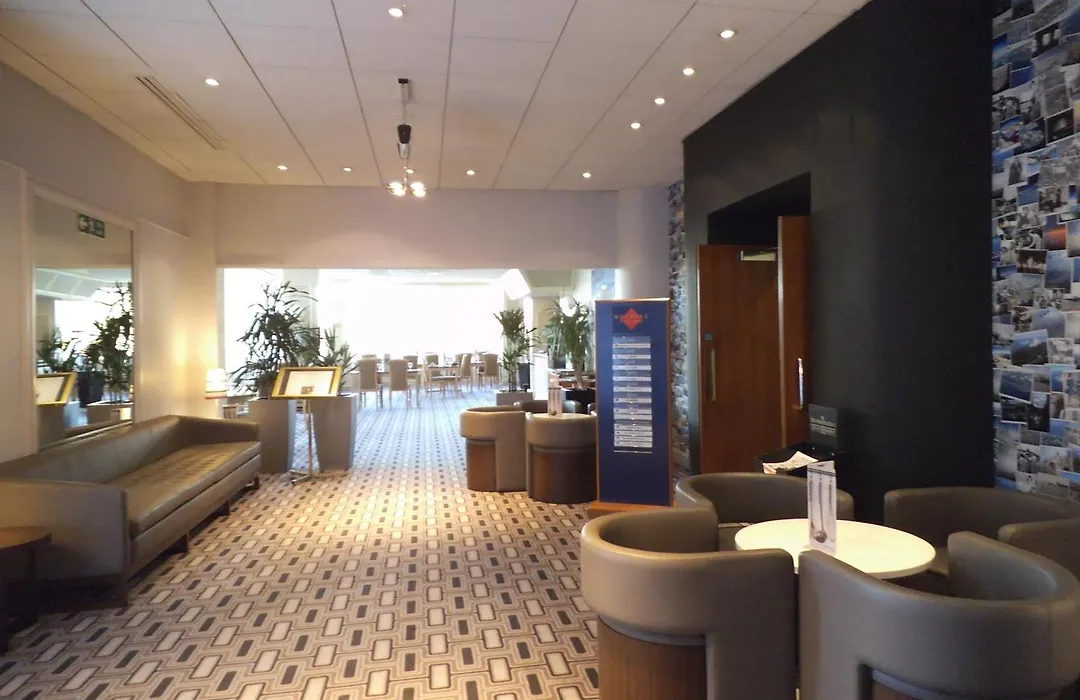 Airport Inn Gatwick-1