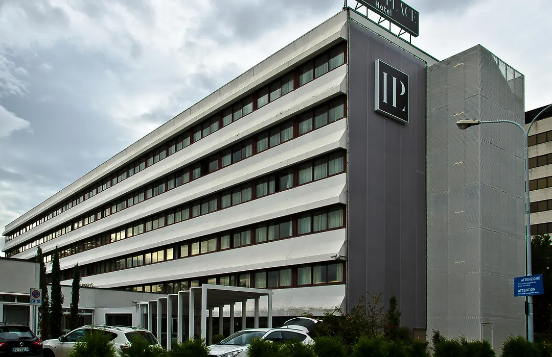 Living Place Hotel-1