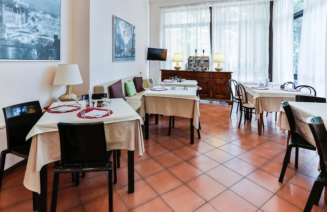 Hotel Avana Mare-1