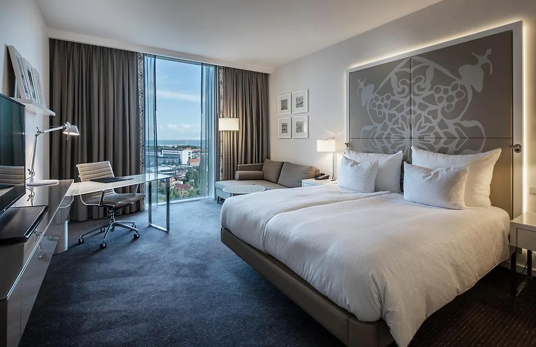 Clarion Hotel Copenhagen Airport-1