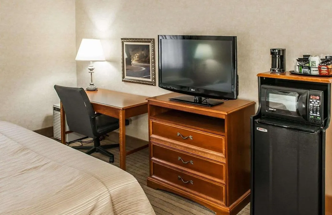 Quality Inn Castleton-1