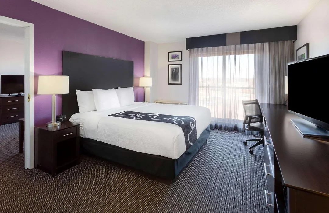 Bloom Hotel-1