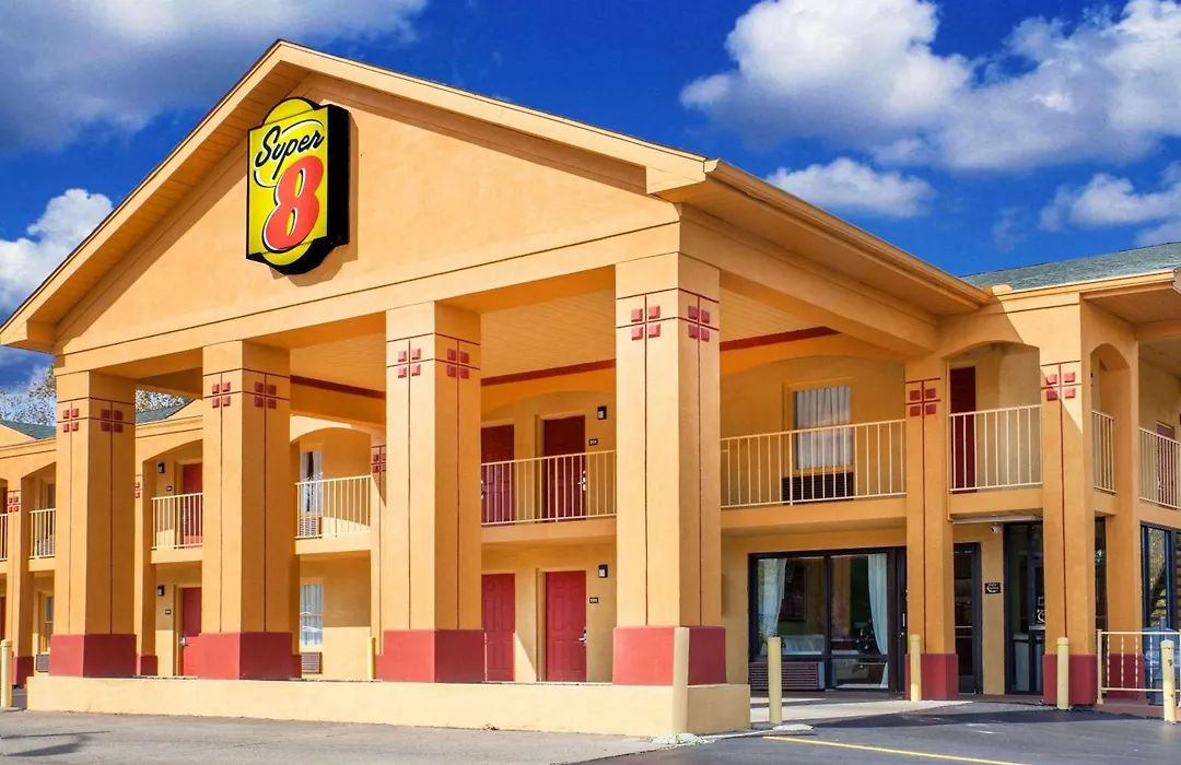 Super 8 By Wyndham Nashville West-1