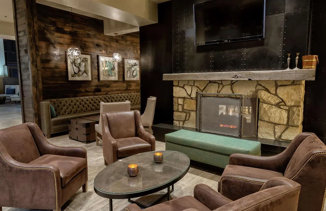 Embassy Suites By Hilton Tulsa I-44-1