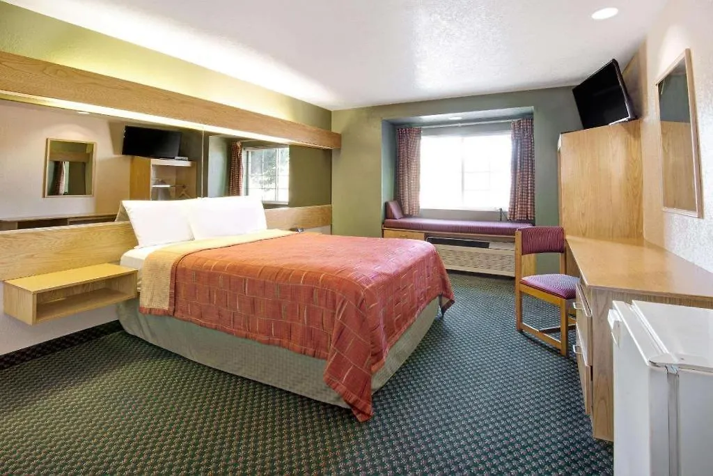 Microtel Inn & Suites By Wyndham Albuquerque West-1