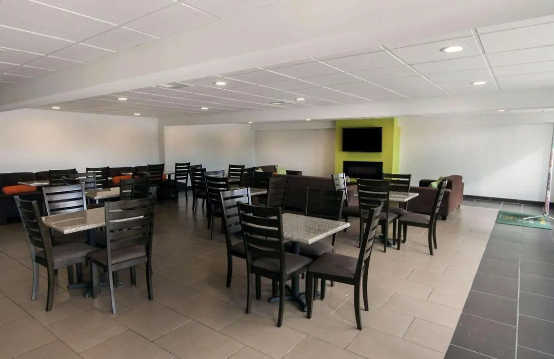 Quality Inn & Suites Airport-1
