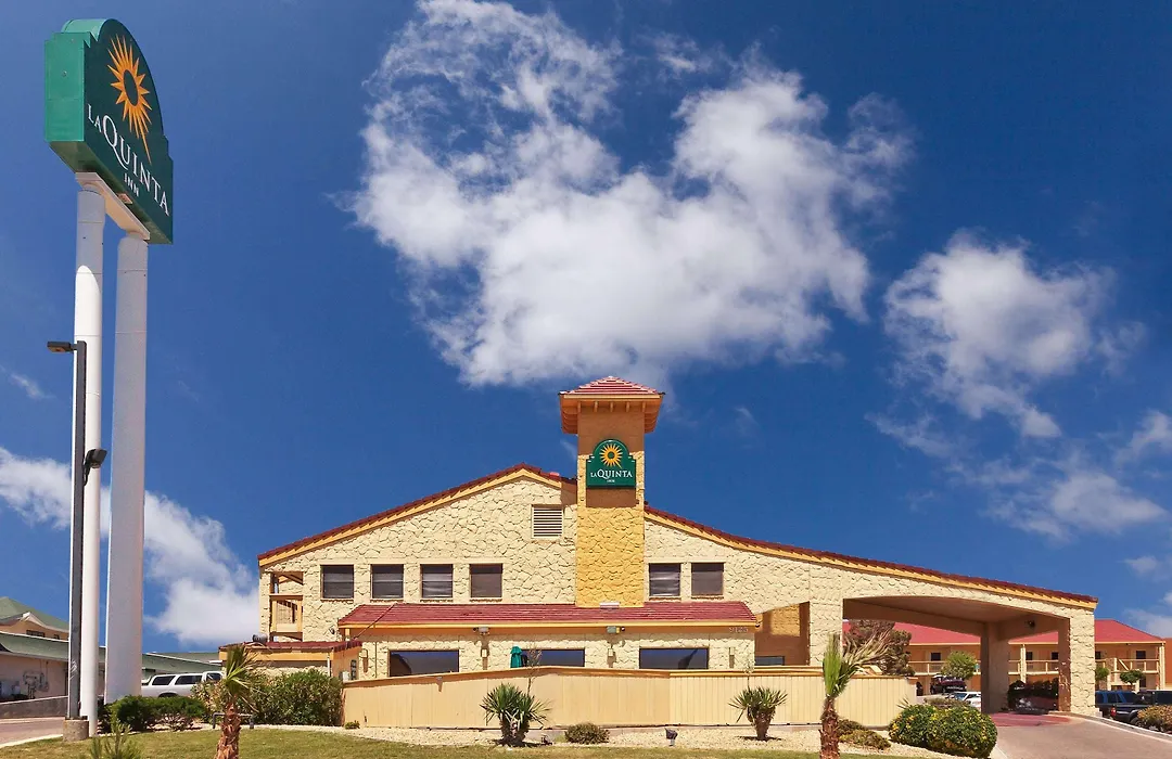 La Quinta Inn By Wyndham El Paso Cielo Vista-1