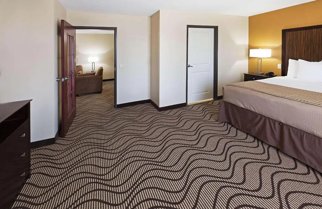 La Quinta By Wyndham Floresville-1