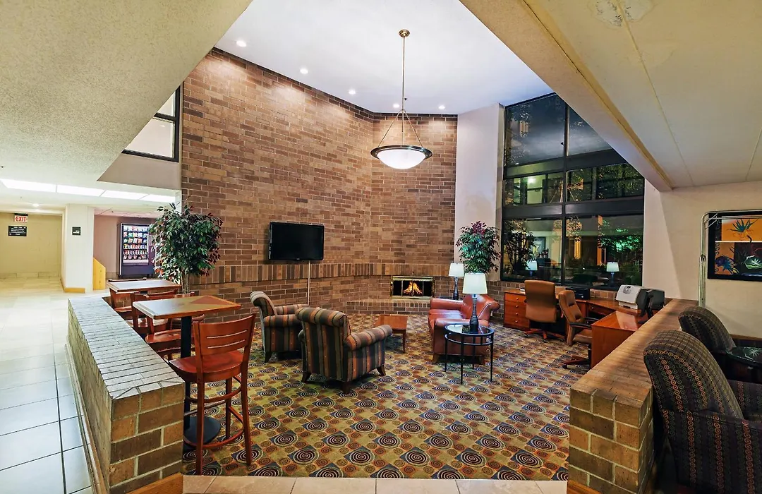 Americinn By Wyndham Omaha-1