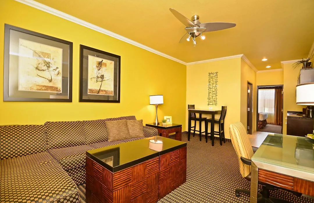 Best Western Plus Christopher Inn & Suites-1