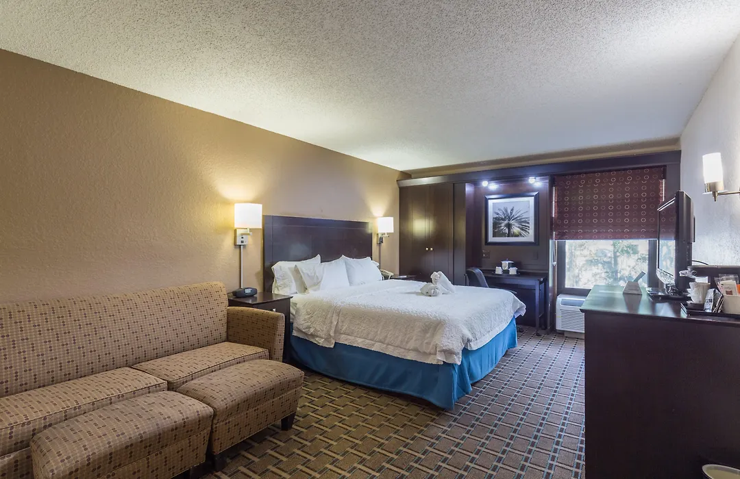 Spark By Hilton Tampa Brandon-1