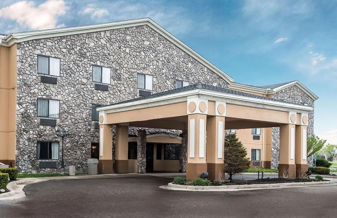 Econo Lodge Inn & Suites Monroe-1