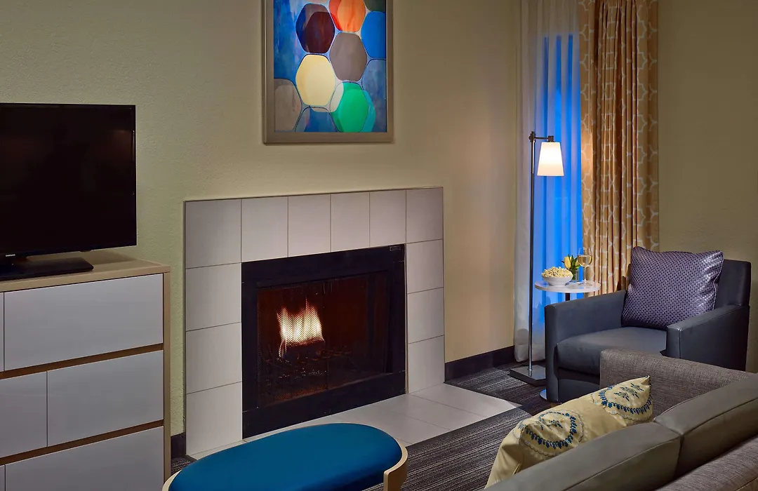 Sonesta Simply Suites Cleveland Westlake-1