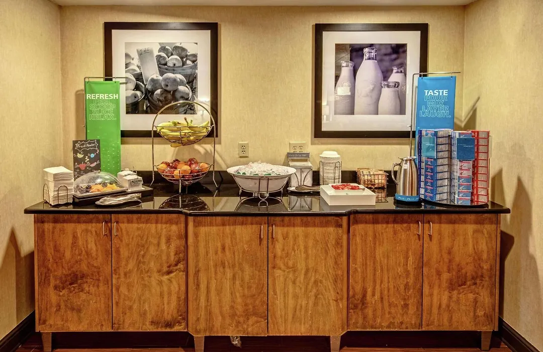 Hampton Inn Elizabeth City-1