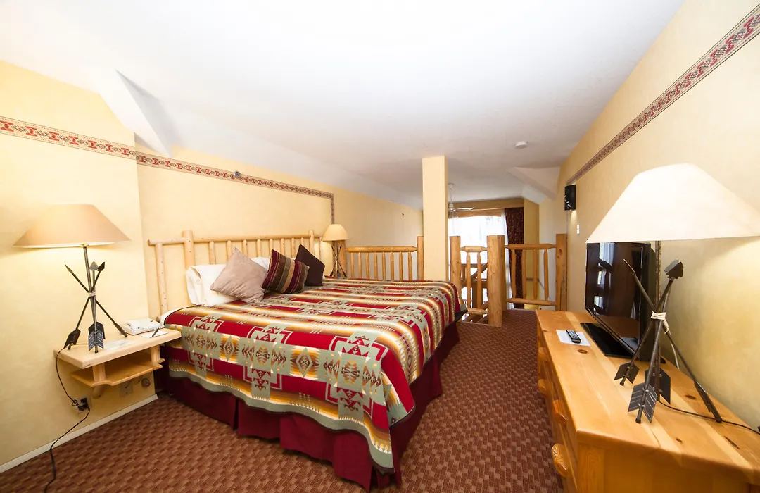 Brewster Mountain Lodge-1