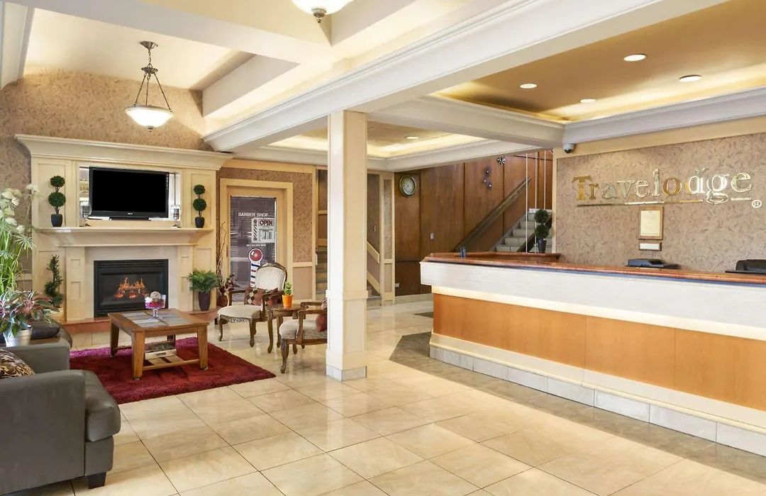 Travelodge By Wyndham Edmonton East-1