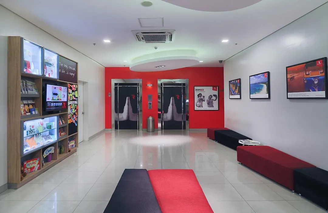 Red Planet Ortigas-1