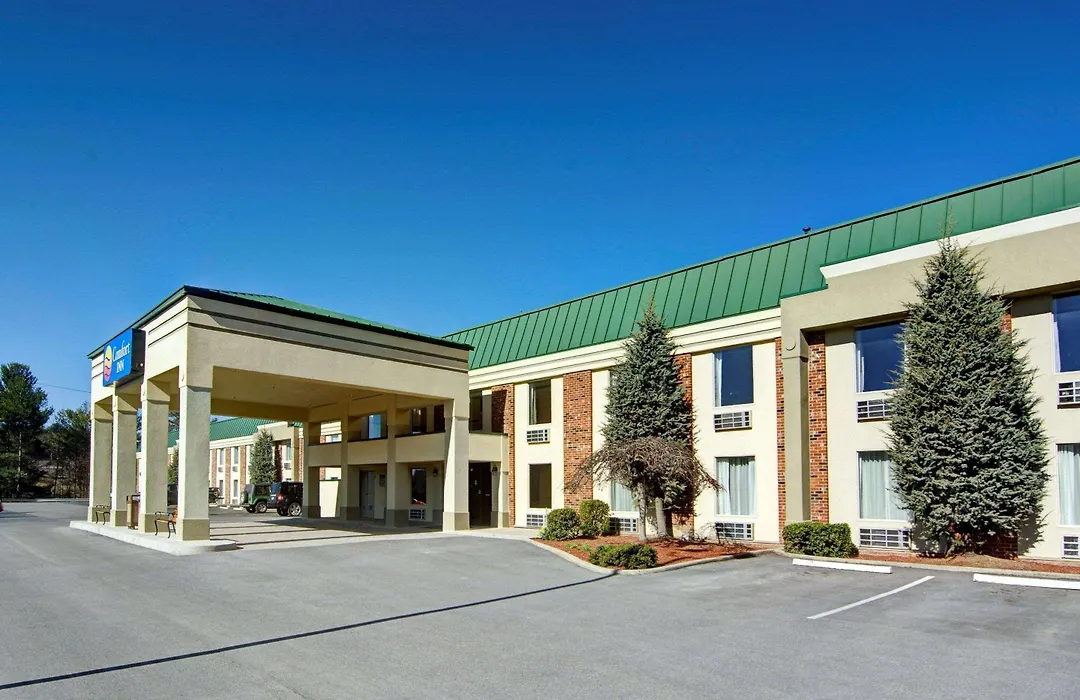 Clarion Pointe Beckley-1