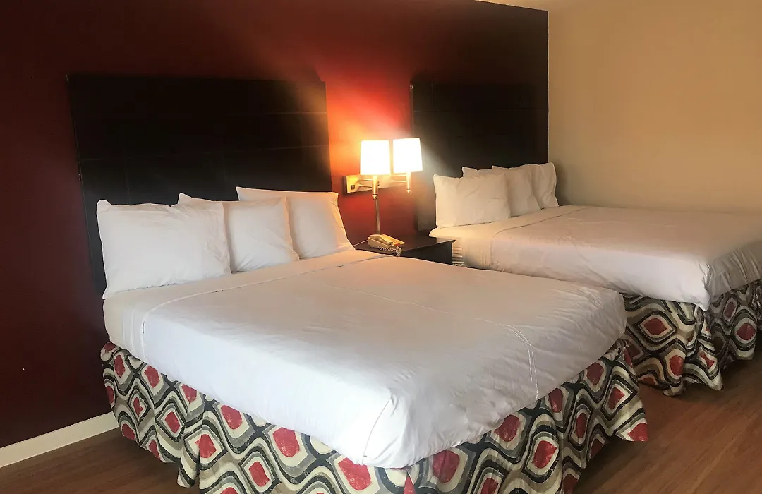 Red Roof Inn & Suites San Angelo-1