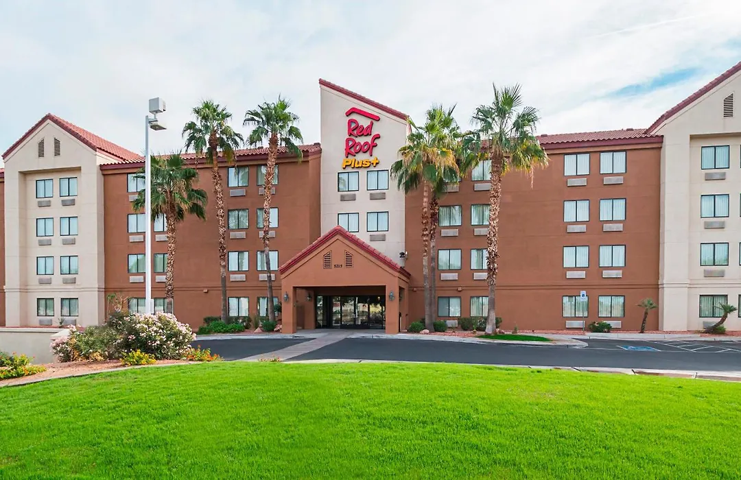 Red Roof Inn Plus + Phoenix West-1