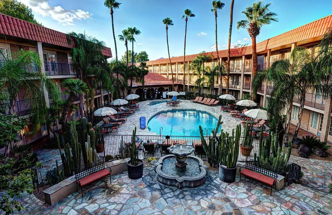 Doubletree Suites By Hilton Tucson-Williams Center-1