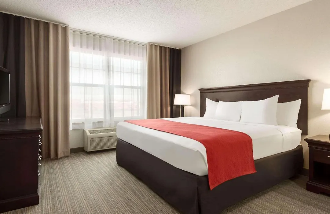 Country Inn & Suites By Radisson, Kansas City At Village West, Ks-1