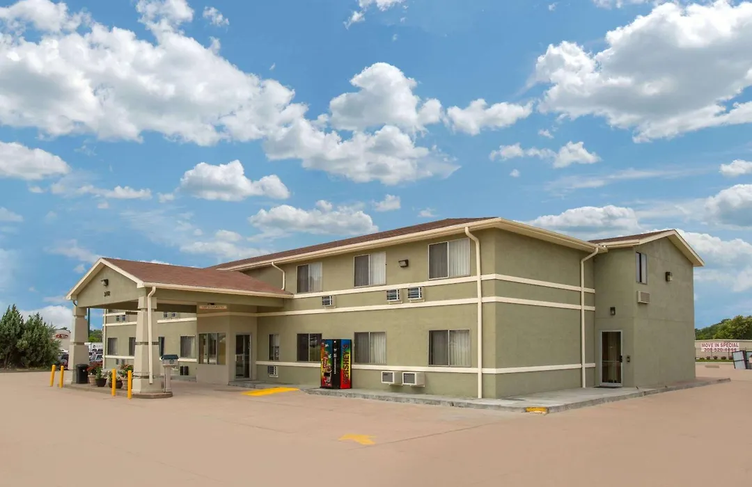 Days Inn By Wyndham North Platte-1