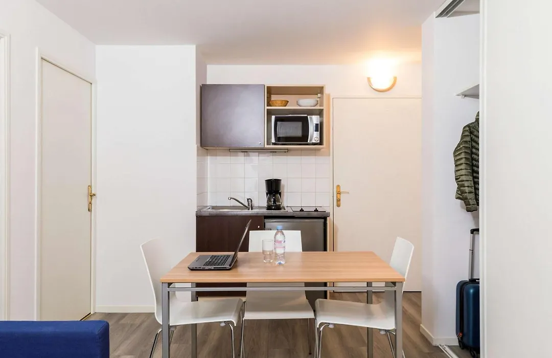 Aparthotel Adagio Access Paris Clamart-1