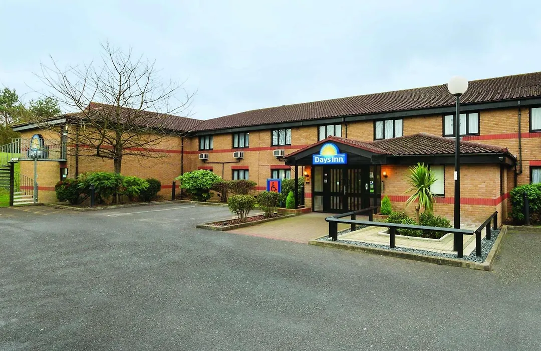 Days Inn London Stansted Airport-1