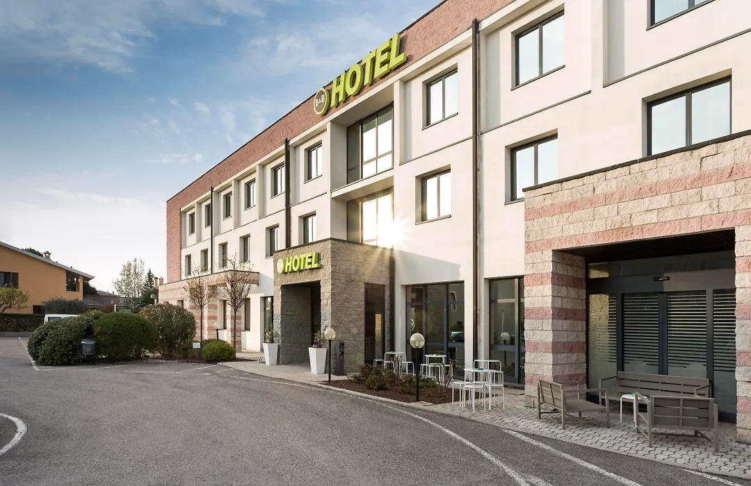 B&B Hotel Mantova-1