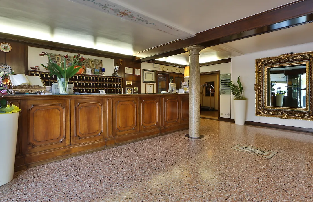 Bonotto Hotel Belvedere-1