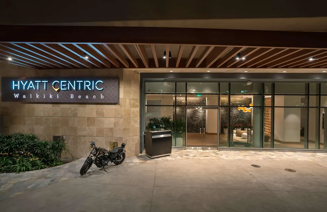 Hyatt Centric Waikiki Beach-1