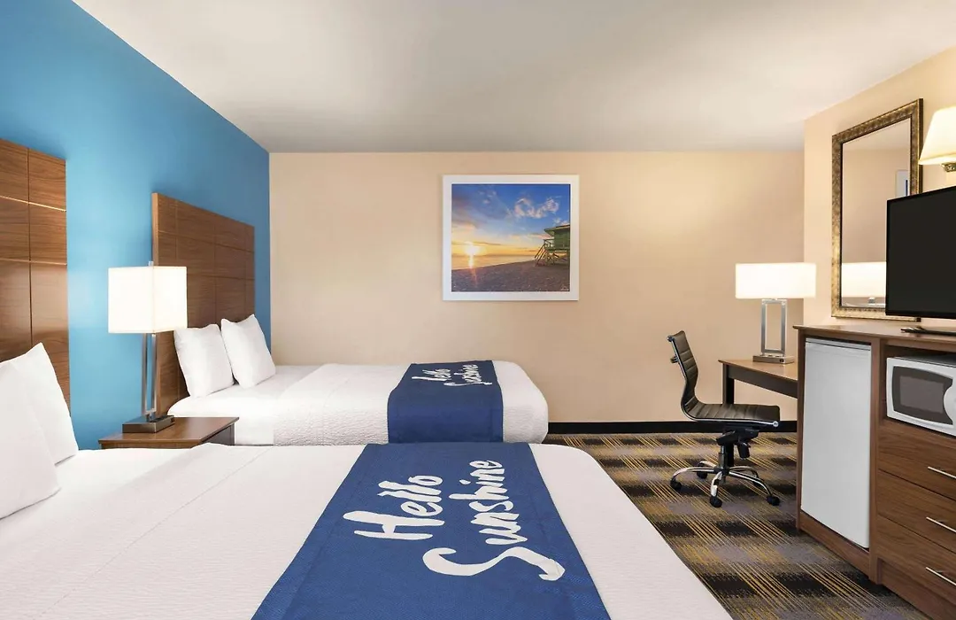 Days Inn By Wyndham Middletown/Newport Area-1