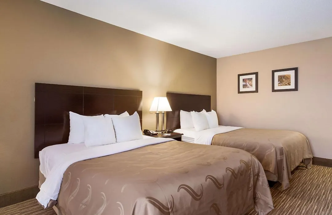 Quality Inn I-70 Near Kansas Speedway-1