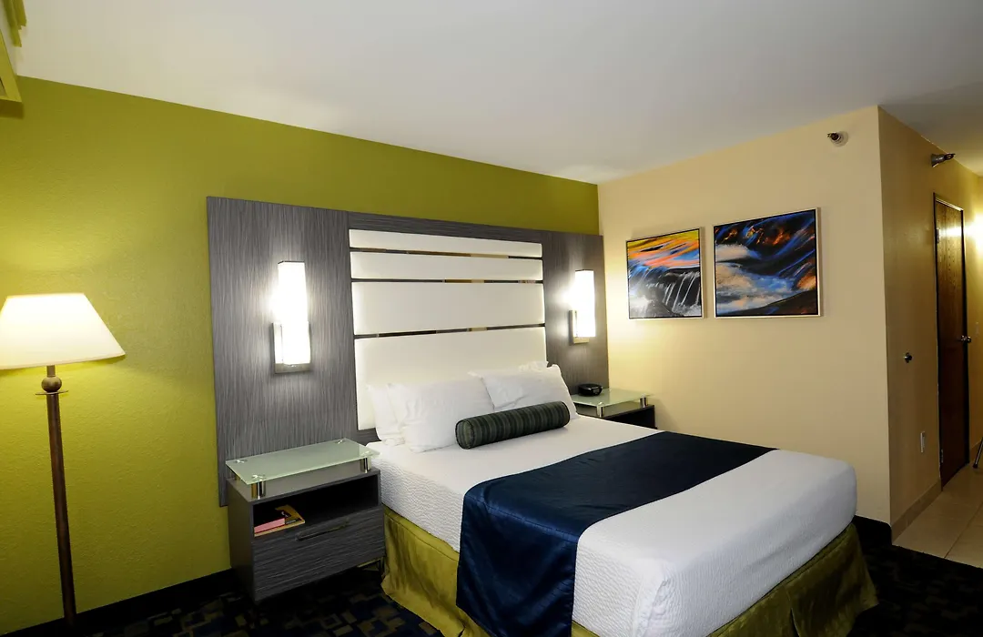 Best Western Antelope Inn & Suites-1