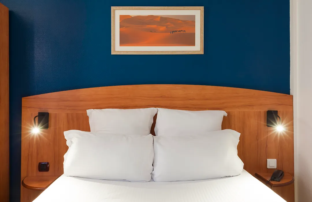 Comfort Hotel Evreux-1