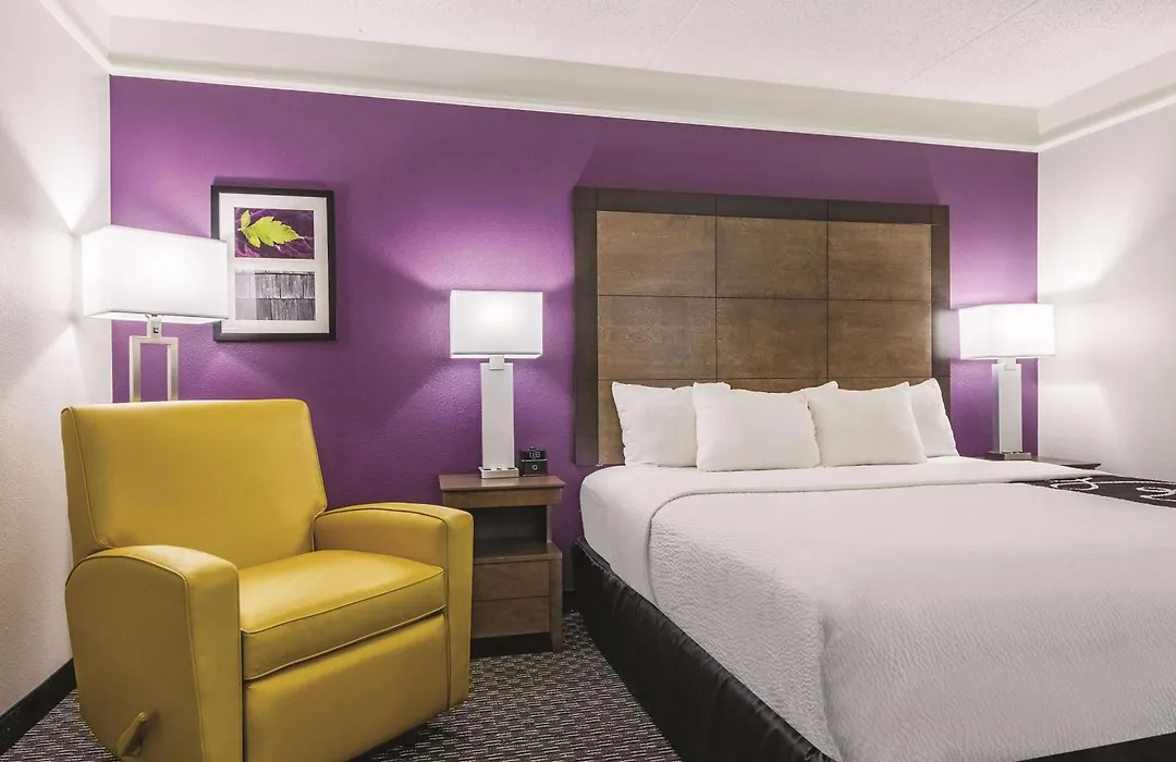 La Quinta By Wyndham Alexandria Airport-1