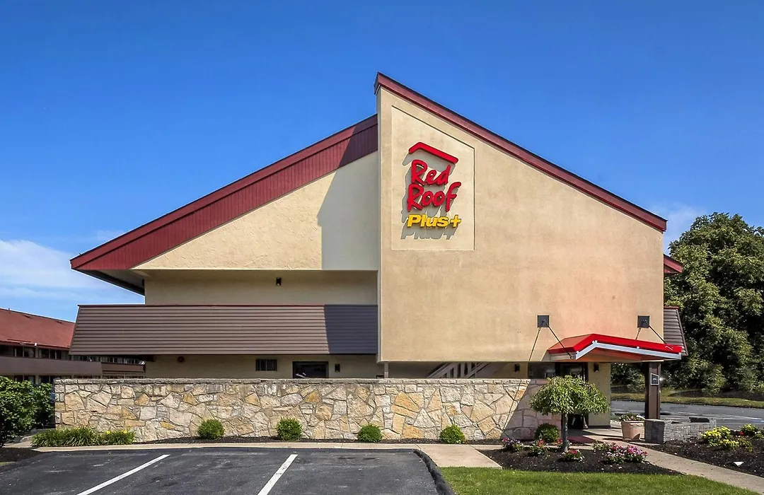 Red Roof Inn Plus + Boston - Framingham-1