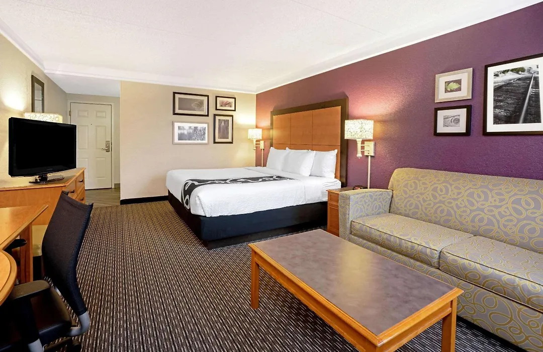 La Quinta Inn & Suites By Wyndham Tacoma - Seattle-1