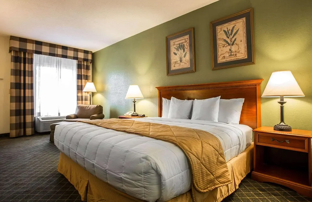 Clarion Inn & Suites Aiken South-1