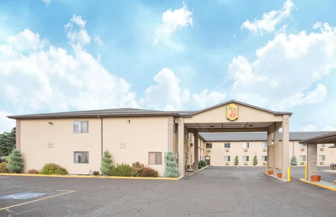 Super 8 By Wyndham Elko-1