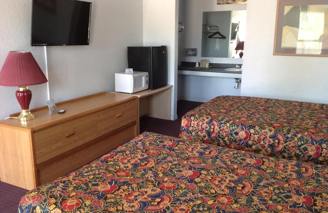 Knights Inn Muskogee-1