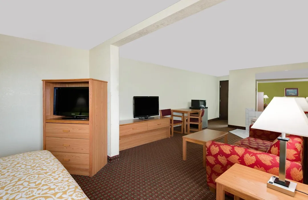 Days Inn By Wyndham Fort Dodge-1