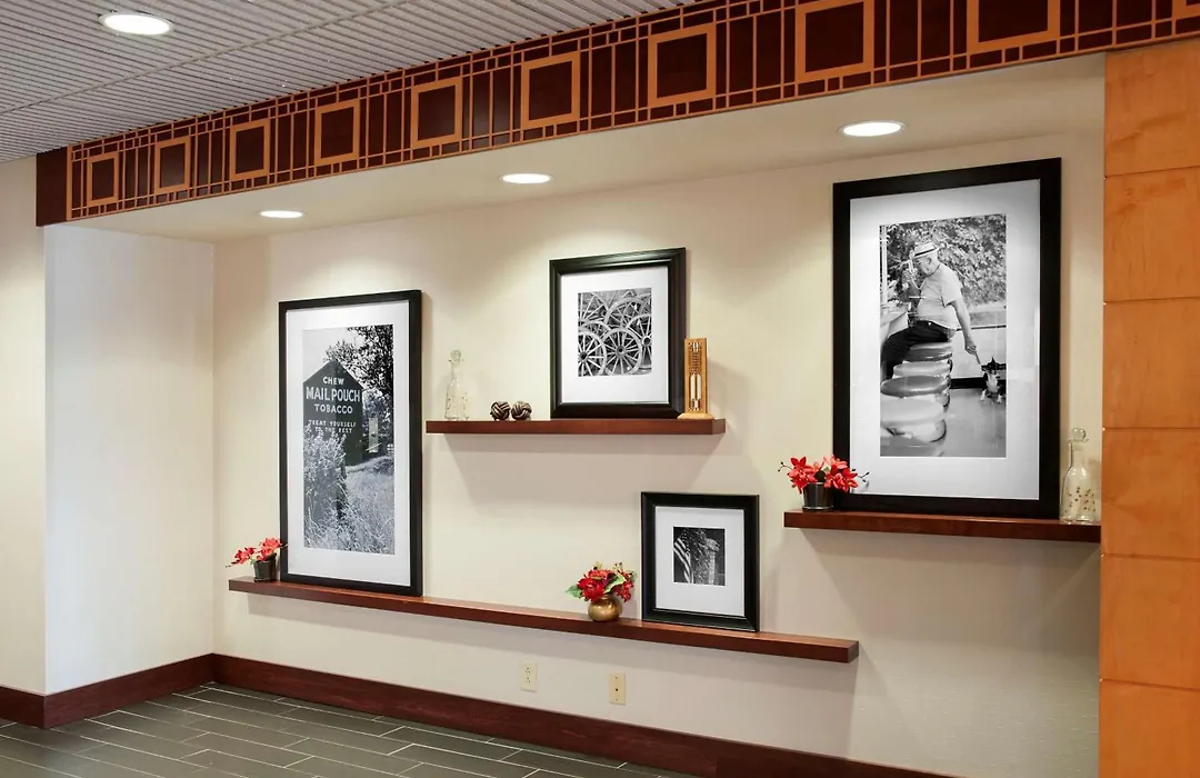 Hampton Inn Seymour-1