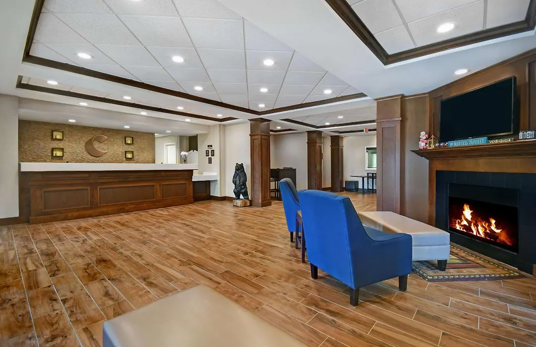 Comfort Inn & Suites Wilton-1