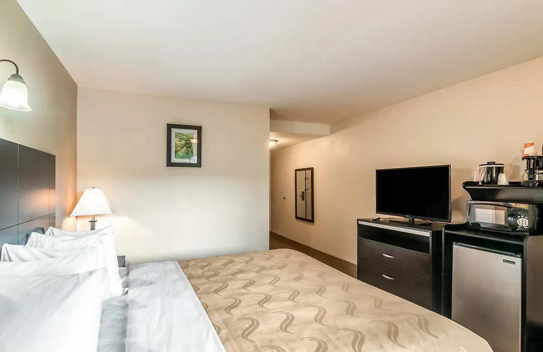 Quality Inn & Suites Near Downtown Bakersfield-1