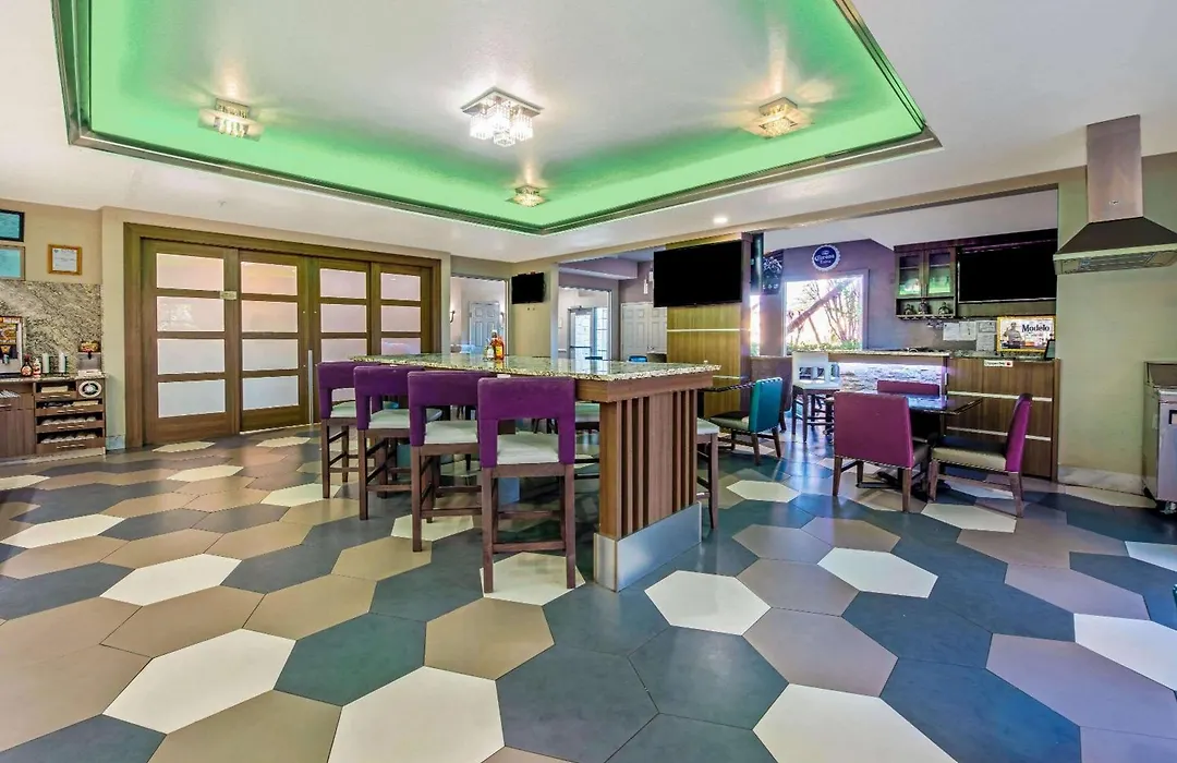 La Quinta Inn & Suite Kingwood Houston Iah Airport 53200-1